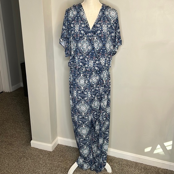 STYLE & CO. (NWT) FLORAL ROMPER - Picture 1 of 9